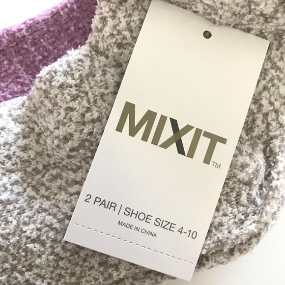 Hand Crafted Crocheted Scarf Purples & Cozy Socks Gloves - Proceeds To Charity - Picture 6 of 8